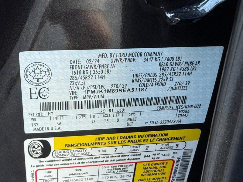 Ford Expedition Max Vehicle Full-screen Gallery Image 24