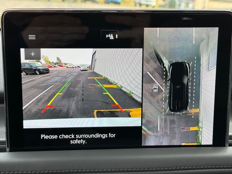 Lincoln Aviator Vehicle Full-screen Gallery Image 20