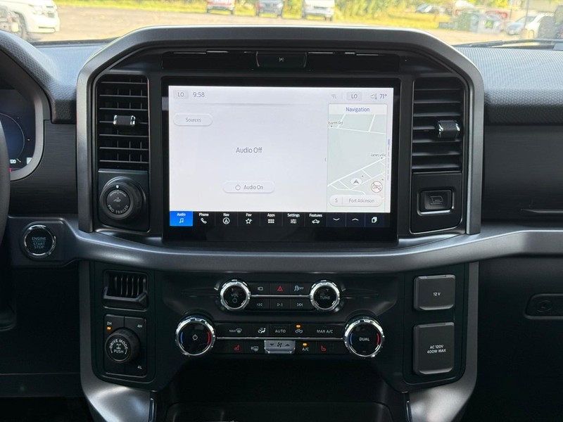 Ford F-150 Vehicle Full-screen Gallery Image 7