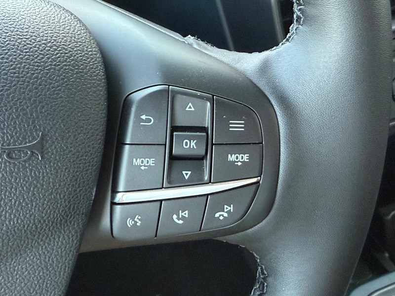 Ford Maverick Vehicle Full-screen Gallery Image 14