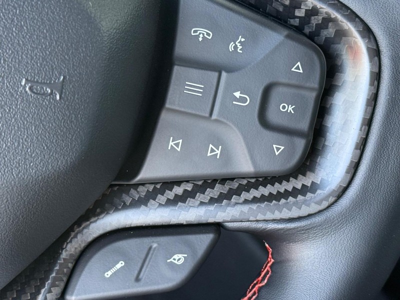 Ford Bronco Vehicle Full-screen Gallery Image 10