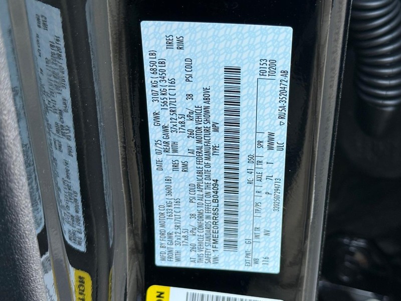 Ford Bronco Vehicle Full-screen Gallery Image 19