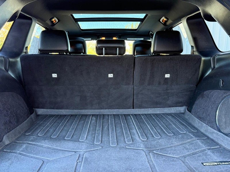 Jeep Grand Cherokee Vehicle Full-screen Gallery Image 5