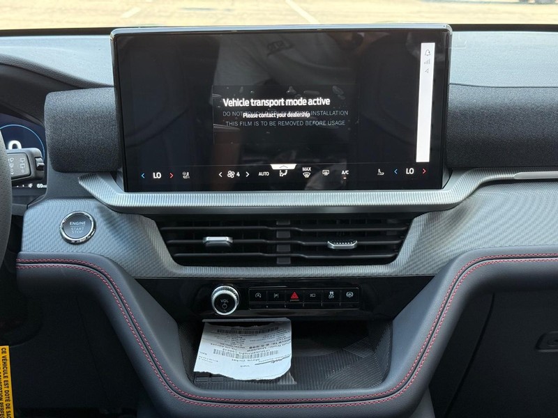 Ford Explorer Vehicle Full-screen Gallery Image 6