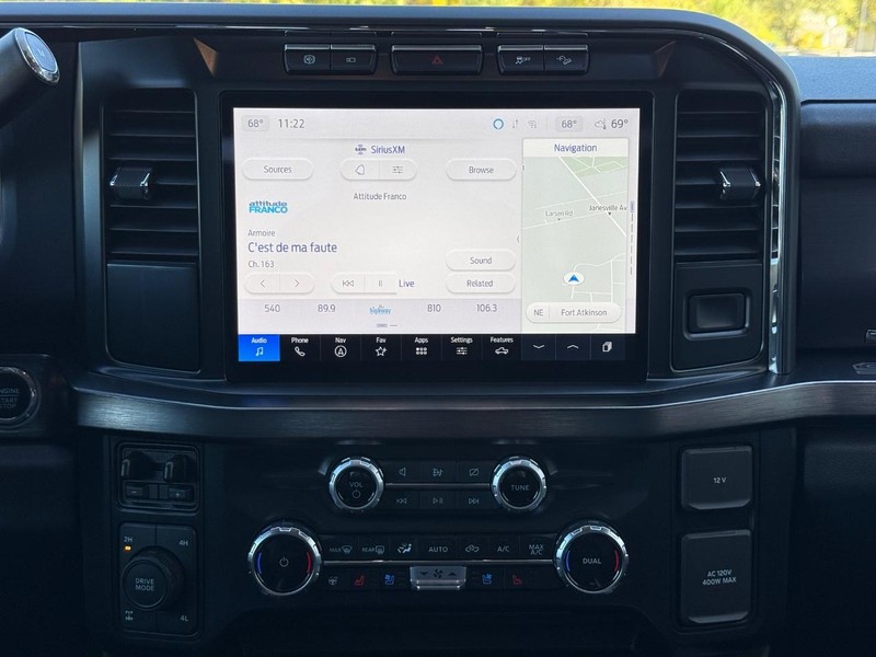 Ford Super Duty F-350 SRW Vehicle Full-screen Gallery Image 11