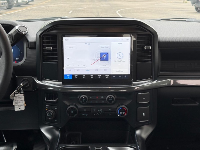 Ford F-150 Vehicle Full-screen Gallery Image 7