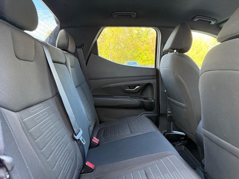 Hyundai Santa Cruz Vehicle Full-screen Gallery Image 9