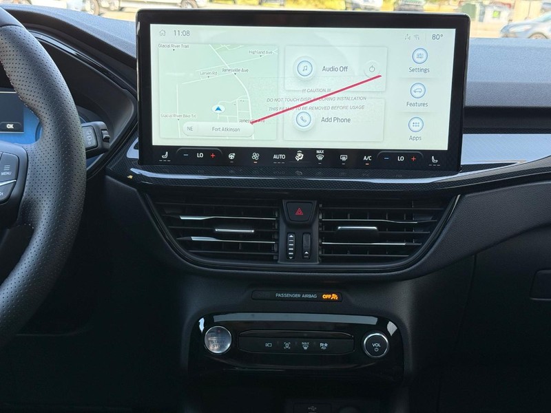 Ford Escape Vehicle Full-screen Gallery Image 7