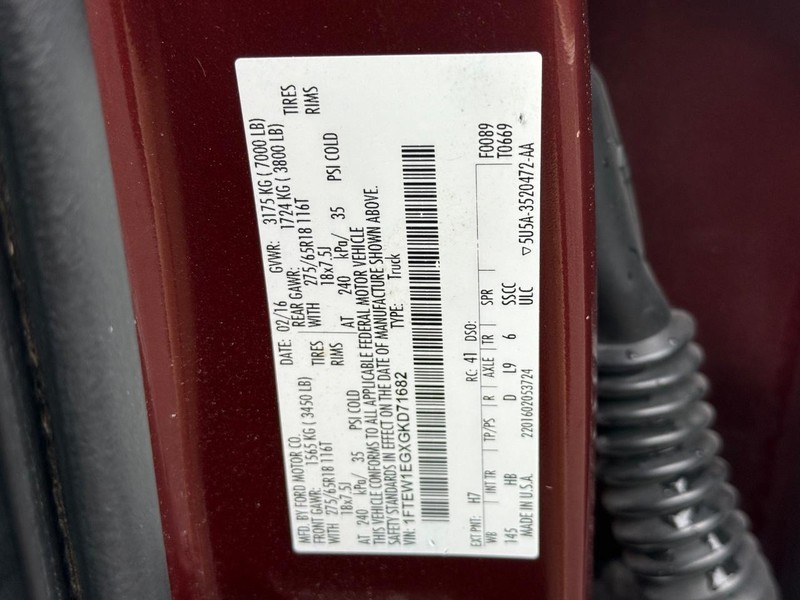 Ford F-150 Vehicle Full-screen Gallery Image 22