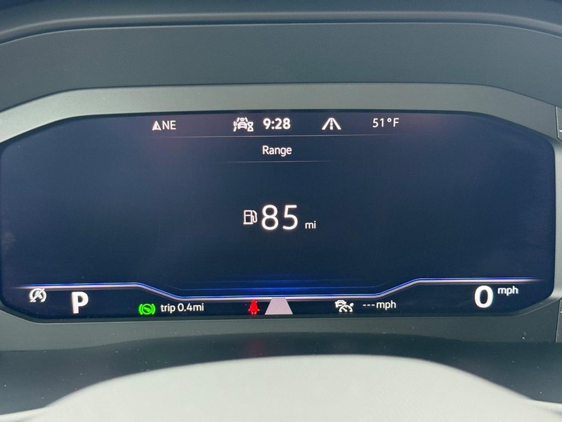 Volkswagen Atlas Cross Sport Vehicle Full-screen Gallery Image 17