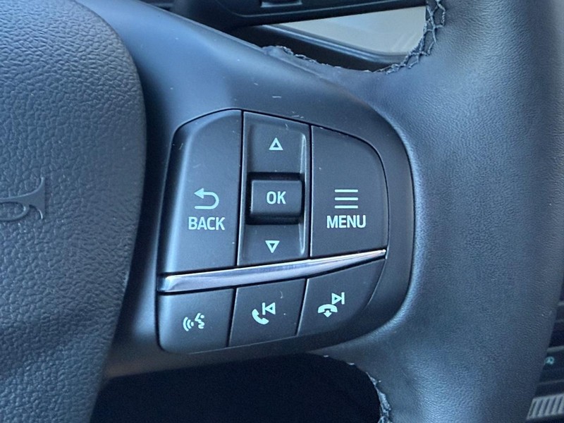 Ford Bronco Sport Vehicle Full-screen Gallery Image 12