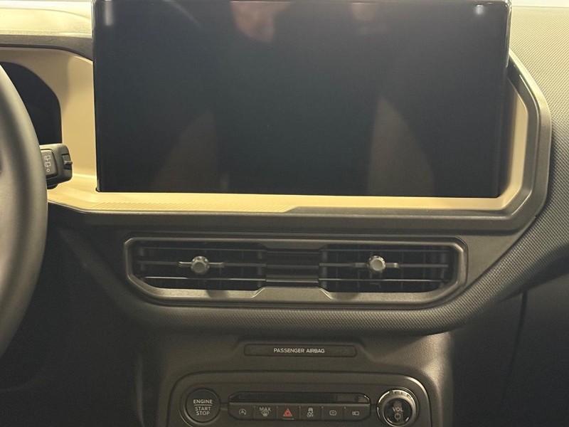 Ford Bronco Sport Vehicle Full-screen Gallery Image 7