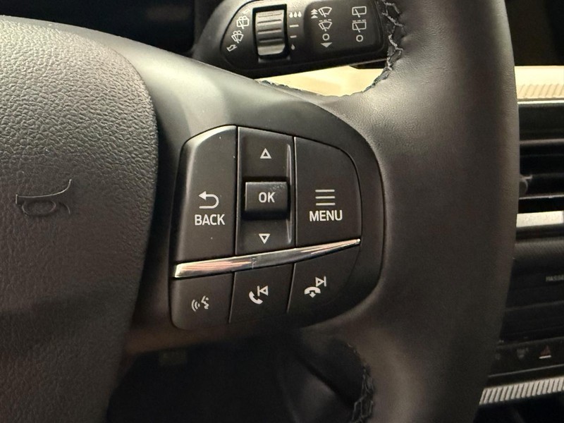 Ford Bronco Sport Vehicle Full-screen Gallery Image 12