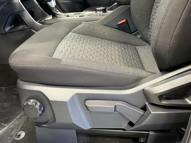 Ford Ranger Vehicle Full-screen Gallery Image 17