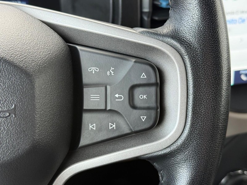 Ford Bronco Vehicle Full-screen Gallery Image 16