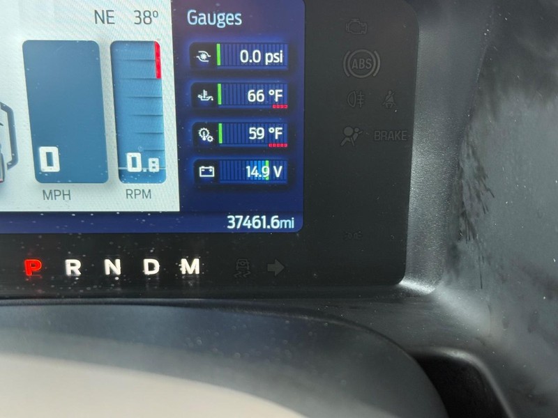 Ford Bronco Vehicle Full-screen Gallery Image 17