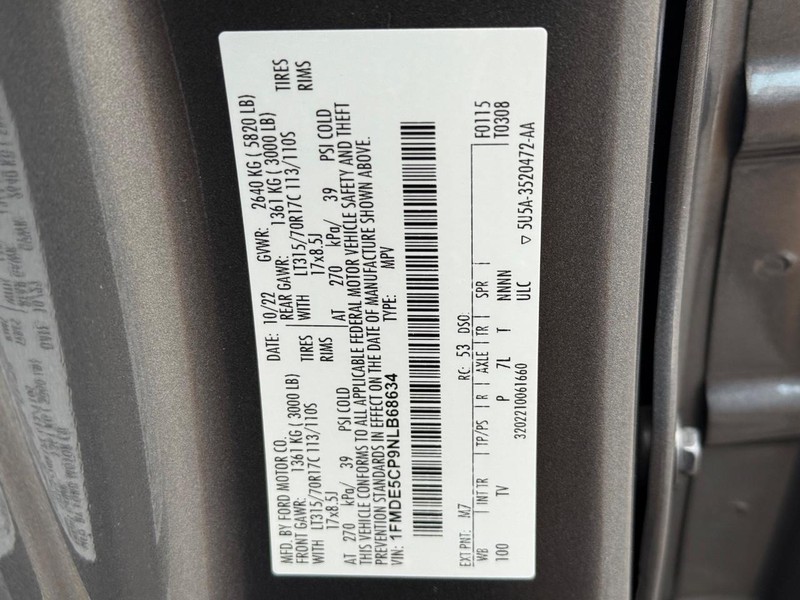 Ford Bronco Vehicle Full-screen Gallery Image 23