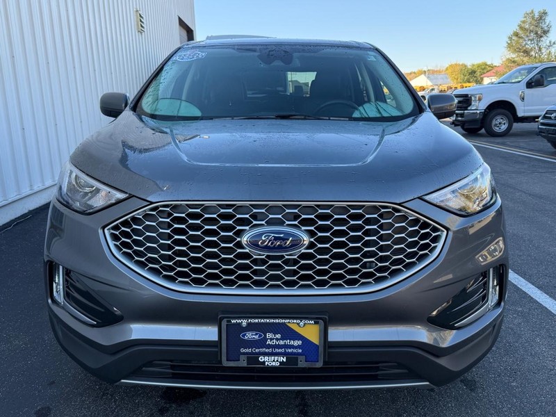 Ford Edge Vehicle Full-screen Gallery Image 08