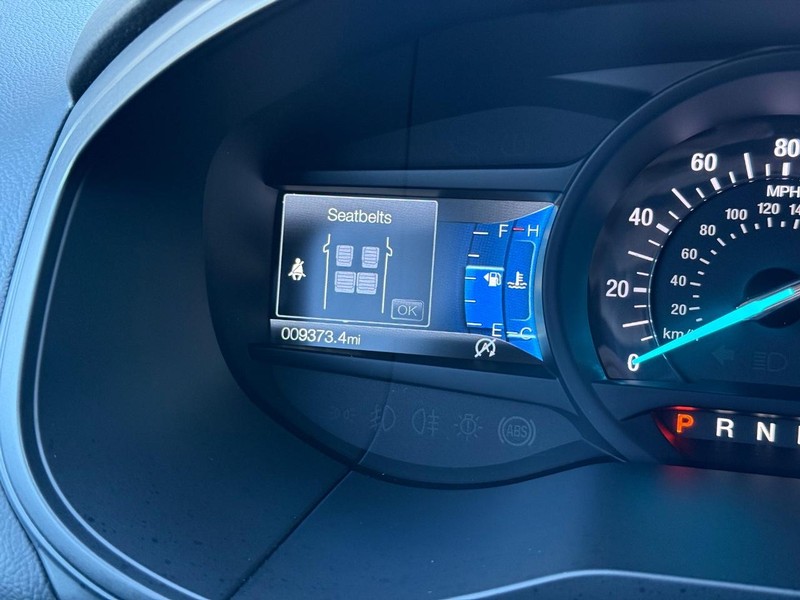 Ford Edge Vehicle Full-screen Gallery Image 17