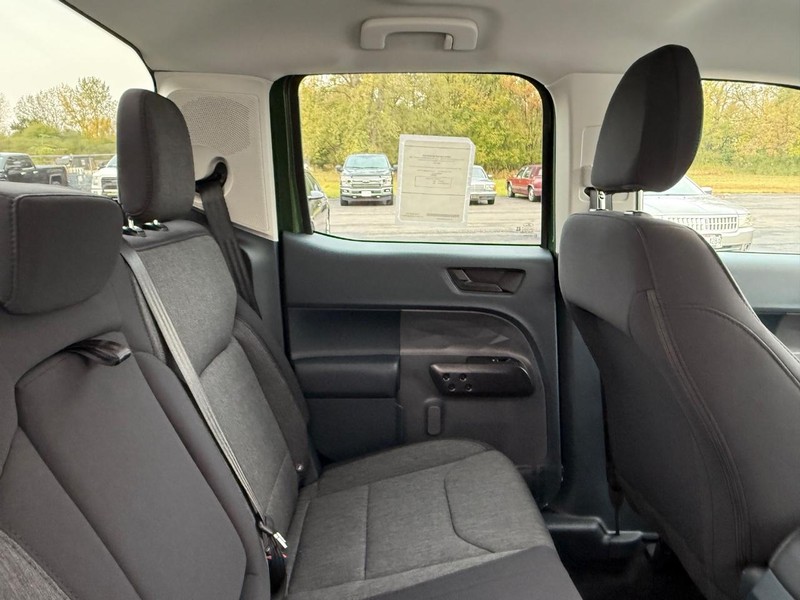 Ford Maverick Vehicle Full-screen Gallery Image 5