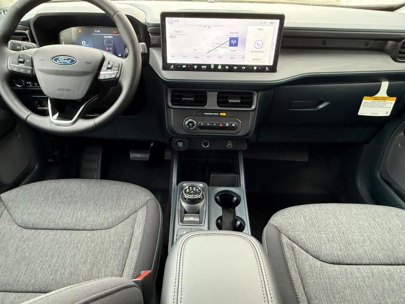 Ford Maverick Vehicle Full-screen Gallery Image 6