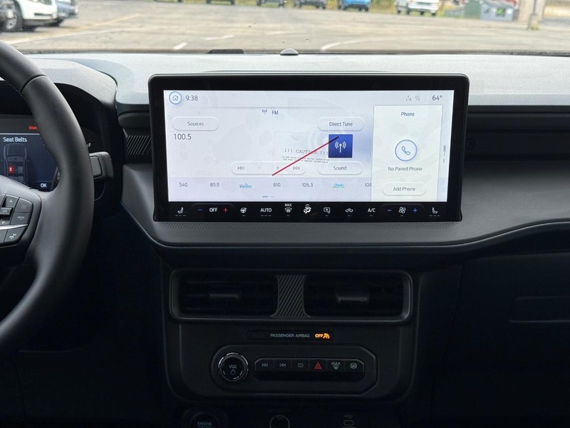 Ford Maverick Vehicle Full-screen Gallery Image 7