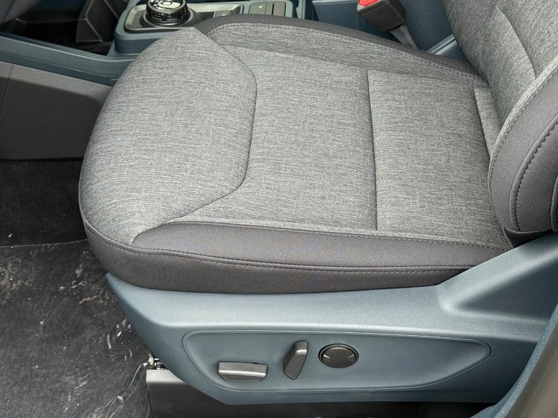 Ford Maverick Vehicle Full-screen Gallery Image 16