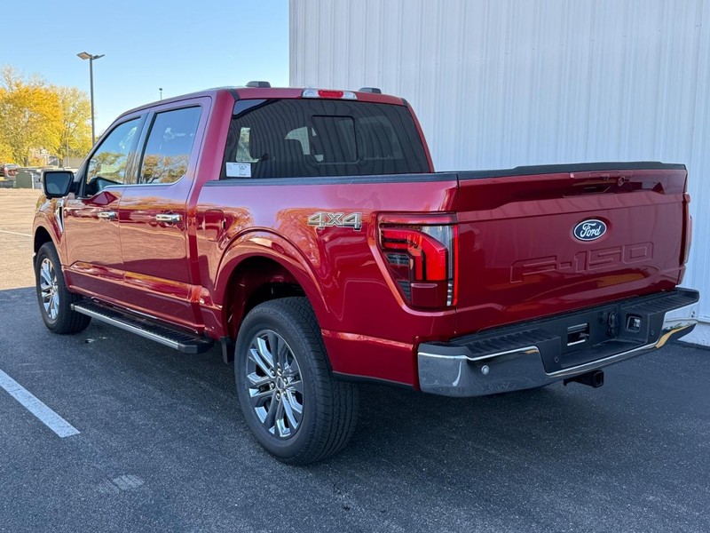 Ford F-150 Vehicle Full-screen Gallery Image 3