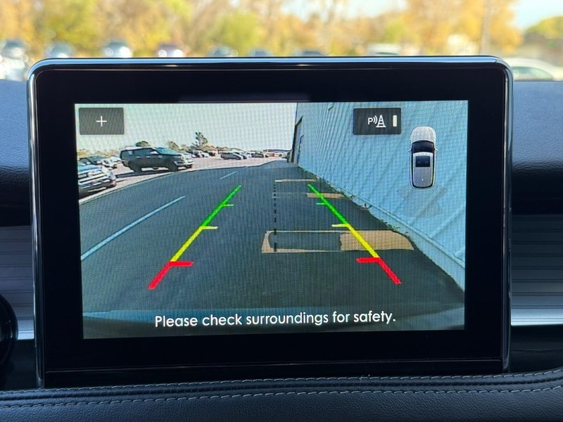 Lincoln Corsair Vehicle Full-screen Gallery Image 19