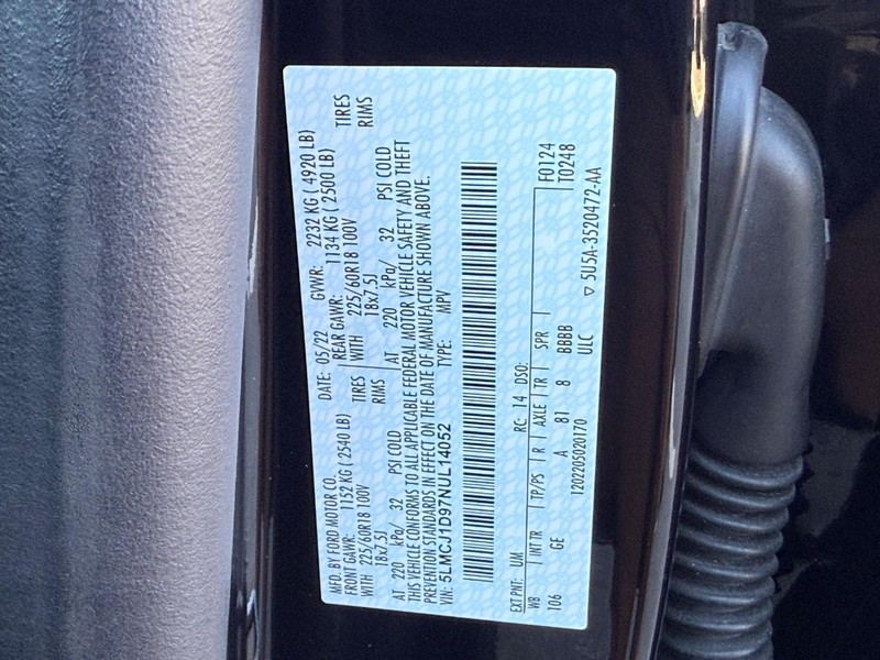 Lincoln Corsair Vehicle Full-screen Gallery Image 23