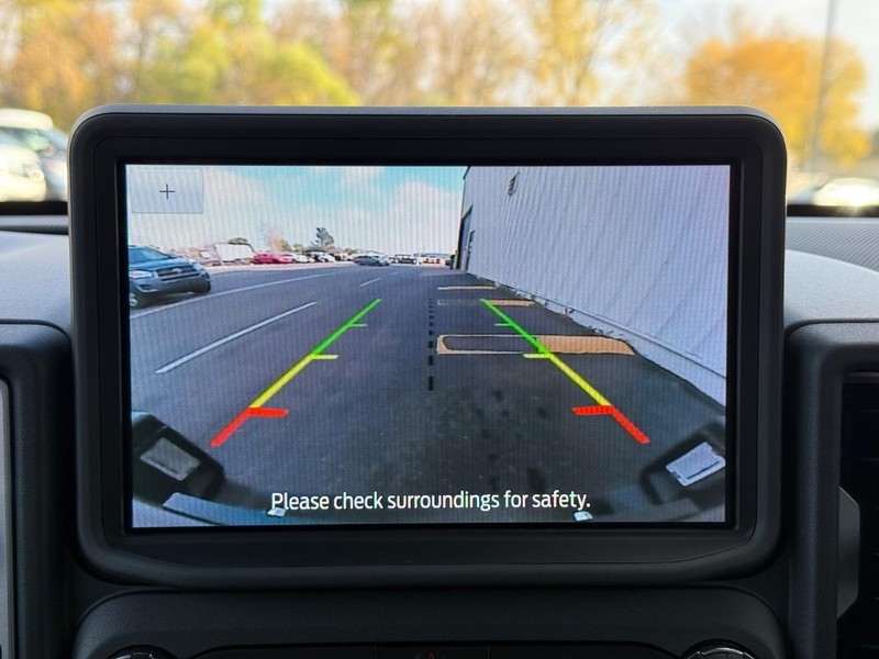 Ford Bronco Sport Vehicle Full-screen Gallery Image 18