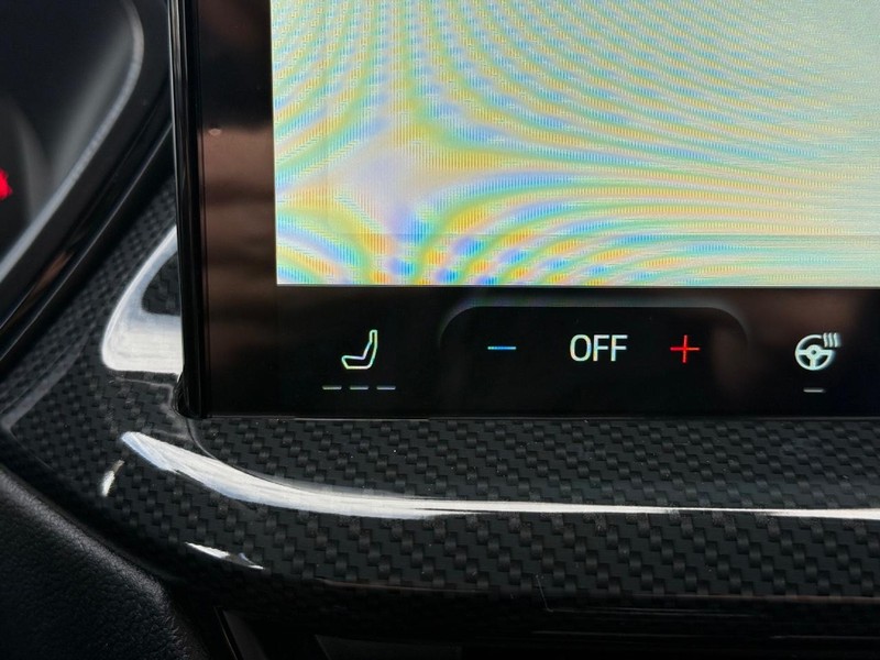 Ford Escape Vehicle Full-screen Gallery Image 14