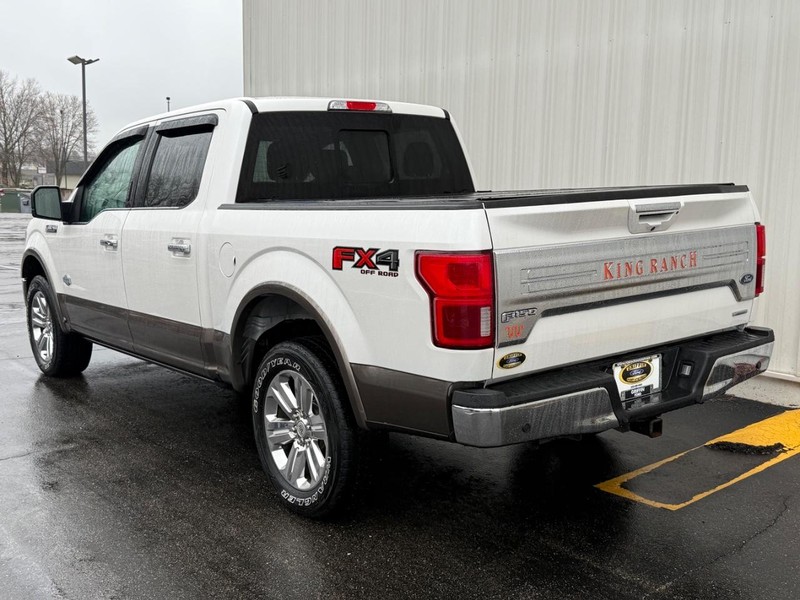Ford F-150 Vehicle Full-screen Gallery Image 3