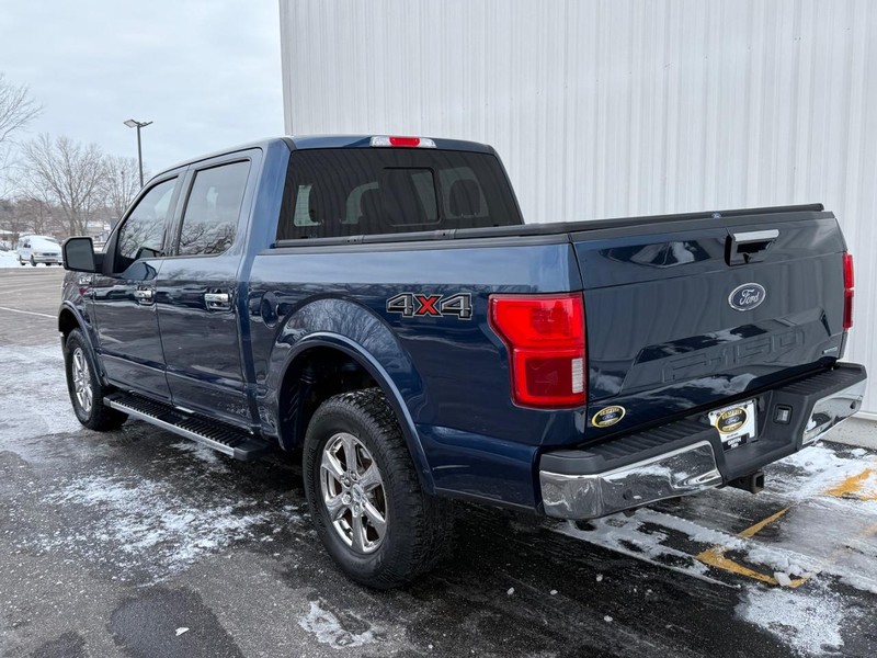 Ford F-150 Vehicle Full-screen Gallery Image 3