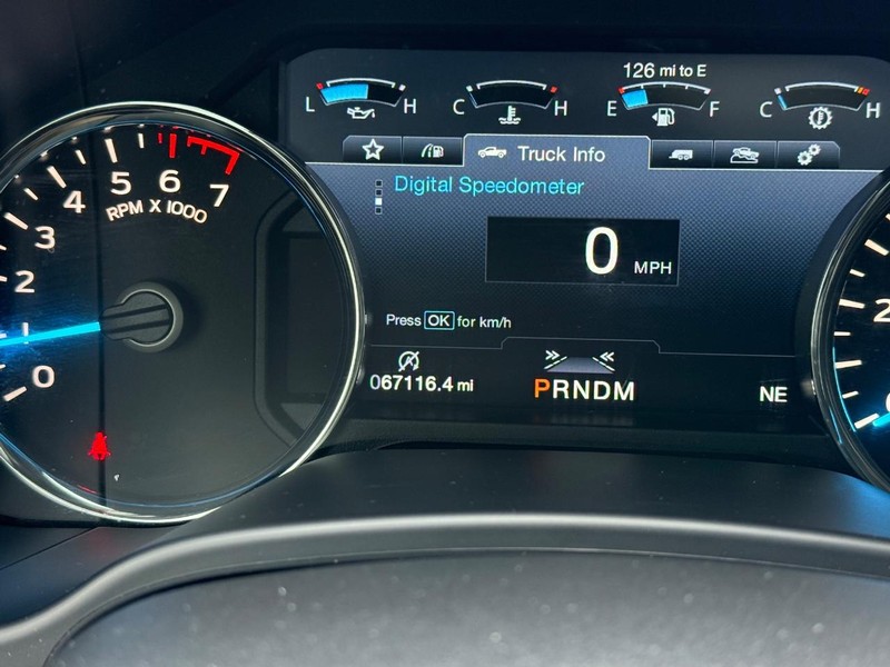 Ford F-150 Vehicle Full-screen Gallery Image 17