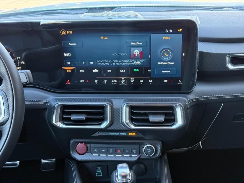 Ford Mustang Vehicle Full-screen Gallery Image 7