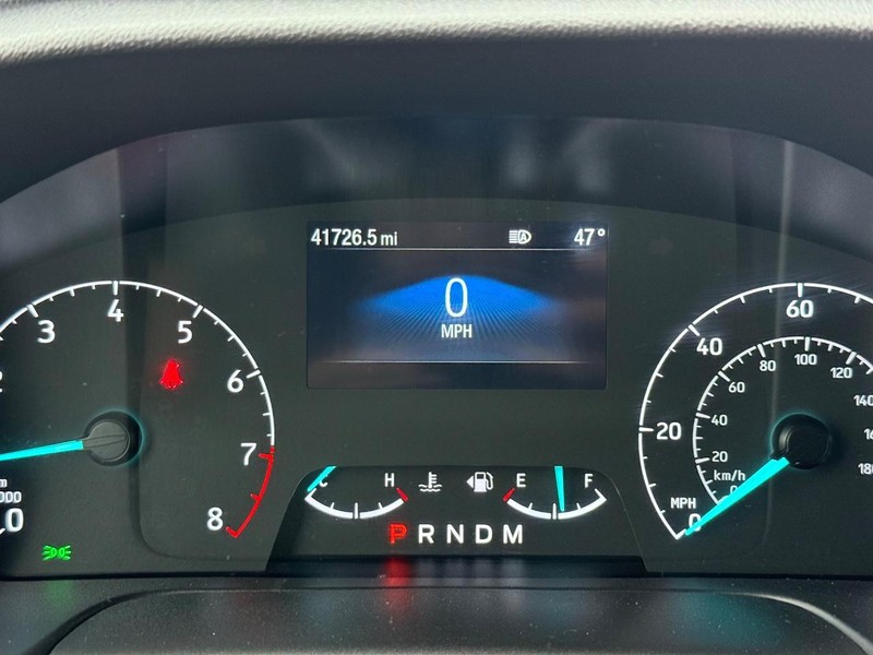 Ford Transit Passenger Wagon Vehicle Full-screen Gallery Image 17