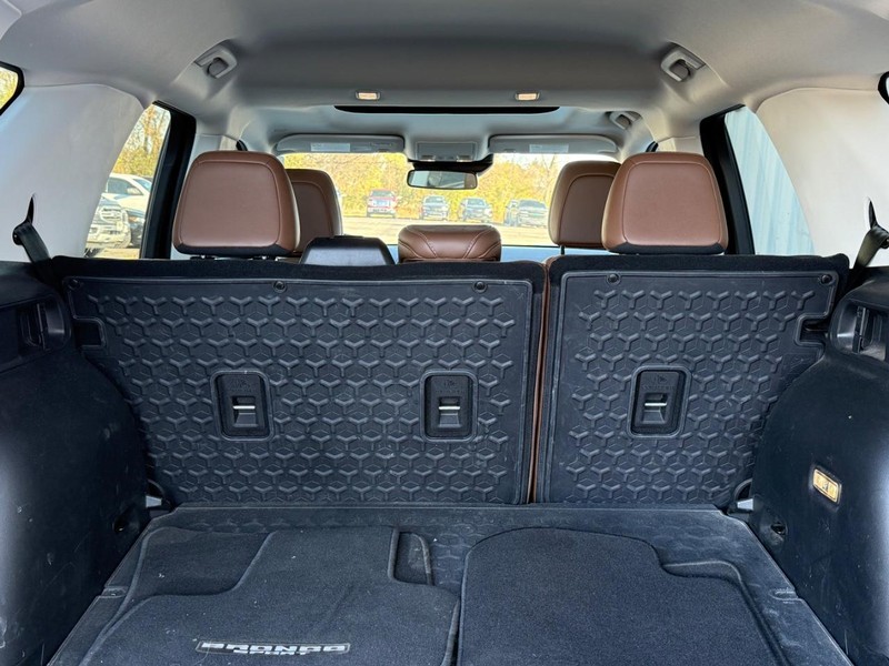 Ford Bronco Sport Vehicle Full-screen Gallery Image 5