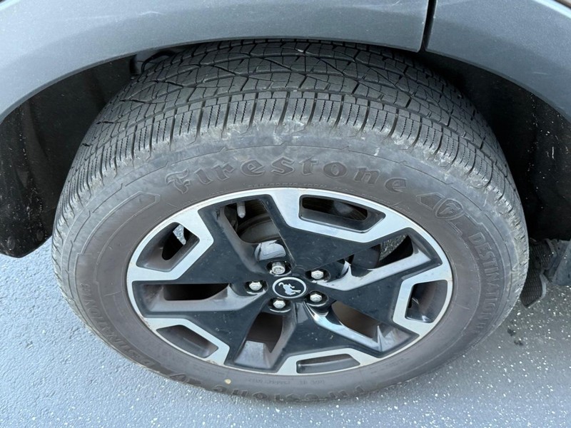 Ford Bronco Sport Vehicle Full-screen Gallery Image 7