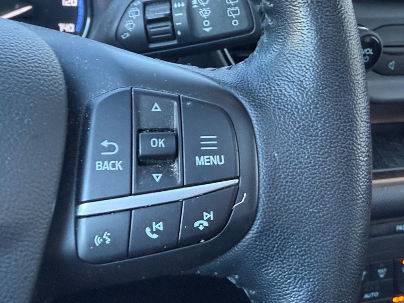 Ford Bronco Sport Vehicle Full-screen Gallery Image 14