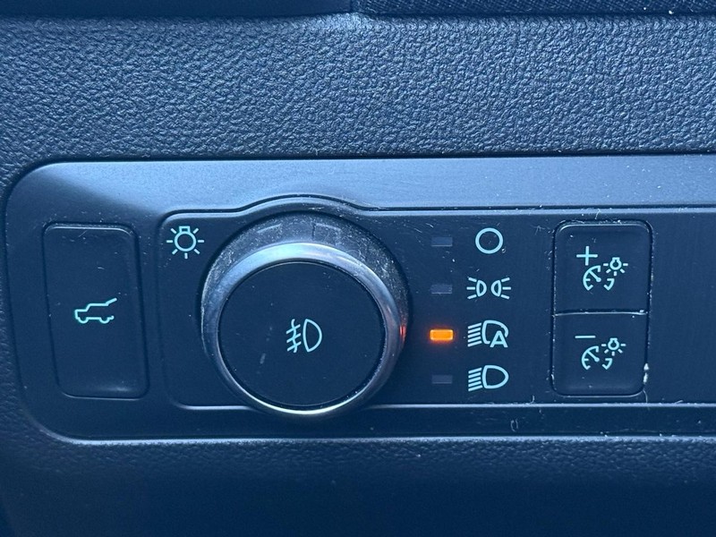 Ford Bronco Sport Vehicle Full-screen Gallery Image 18