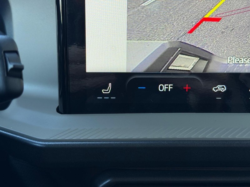 Ford Bronco Sport Vehicle Full-screen Gallery Image 14