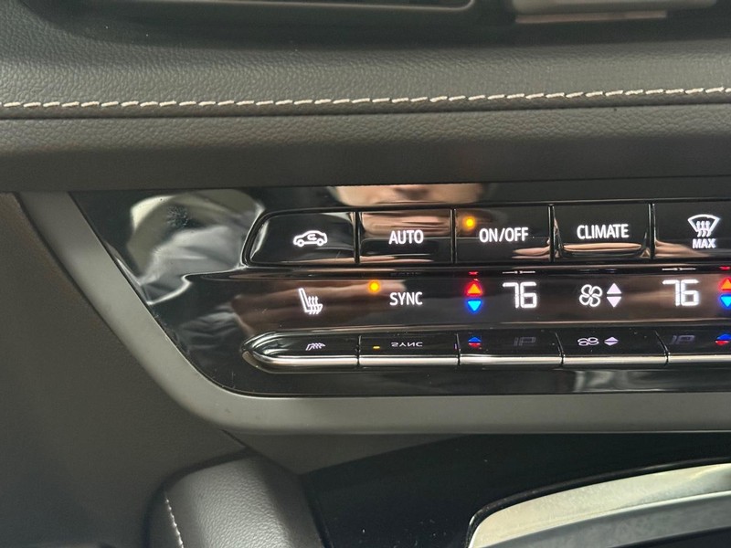 Buick Envision Vehicle Full-screen Gallery Image 20