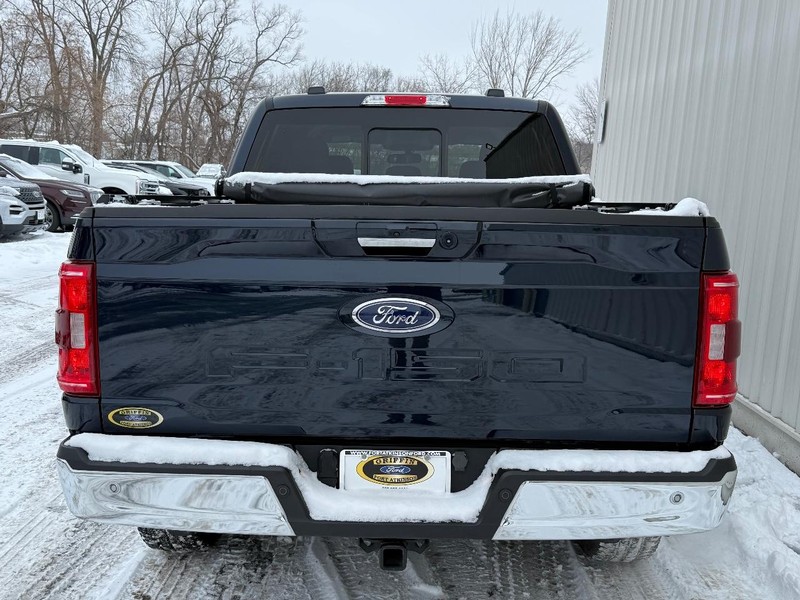 Ford F-150 Vehicle Full-screen Gallery Image 4