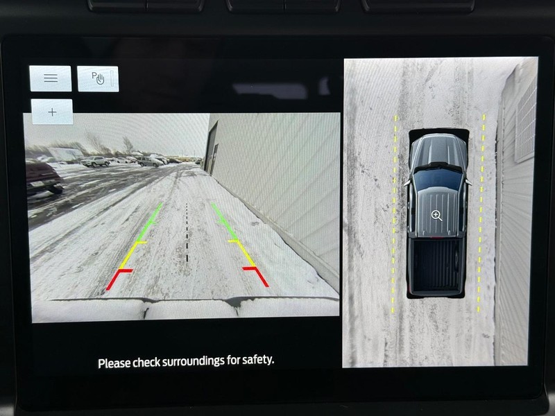 Ford F-150 Vehicle Full-screen Gallery Image 19