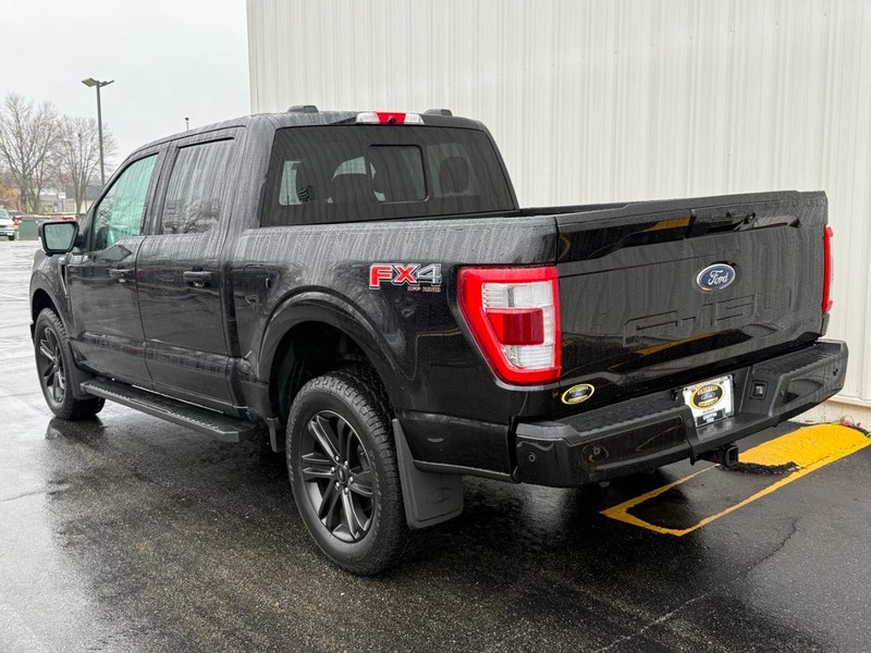 Ford F-150 Vehicle Full-screen Gallery Image 3