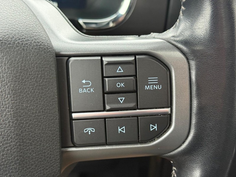 Ford F-150 Vehicle Full-screen Gallery Image 16