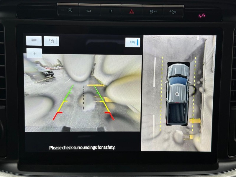 Ford F-150 Vehicle Full-screen Gallery Image 18