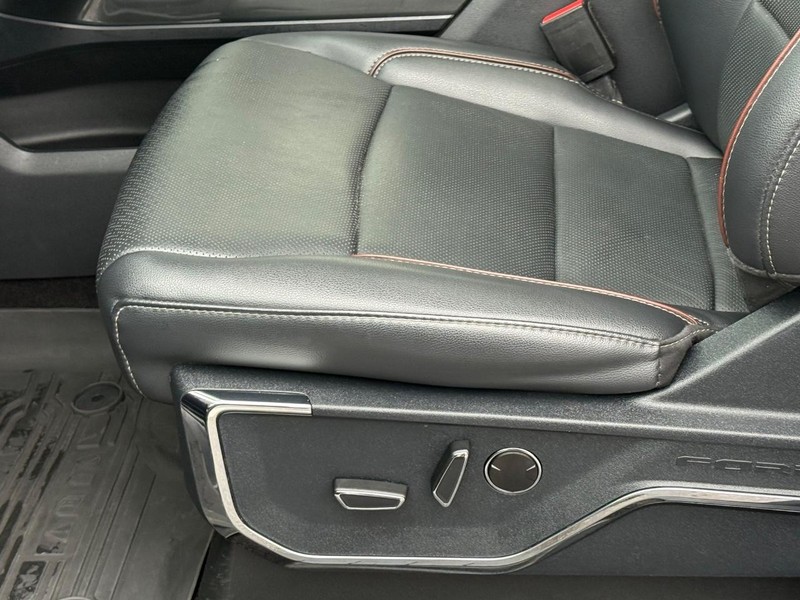 Ford F-150 Vehicle Full-screen Gallery Image 22