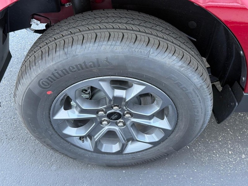 Ford Maverick Vehicle Full-screen Gallery Image 4